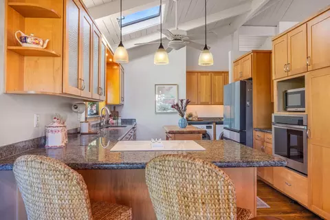 Kitchen - 20 Cooke Rd, Kula, HI 96790 photo 2 of 4