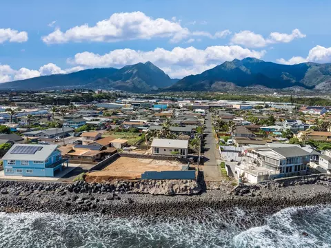 523 Kaikoo Pl, Wailuku, HI 96793