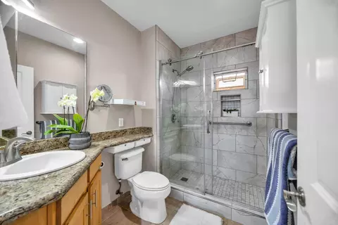 Bath - 3708 Lower Honoapiilani Rd #E-33, Lahaina, HI 96761 photo 2 of 2