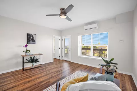 Living - 3708 Lower Honoapiilani Rd #E-33, Lahaina, HI 96761 photo 3 of 3