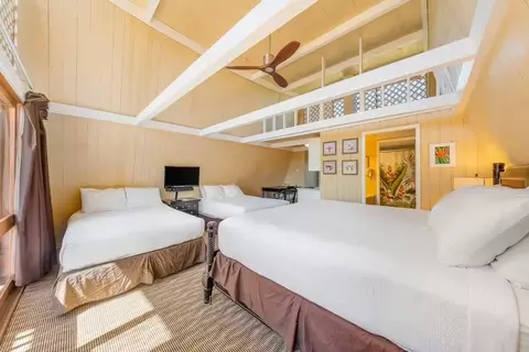1300 Kamehameha V Hwy #202, Kaunakakai, HI 96748
