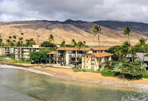 280 Hauoli St #B-15, Wailuku, HI 96793