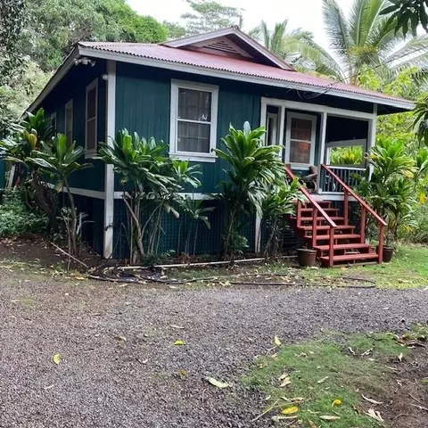 1264 Malaihi Rd, Wailuku, HI 96793