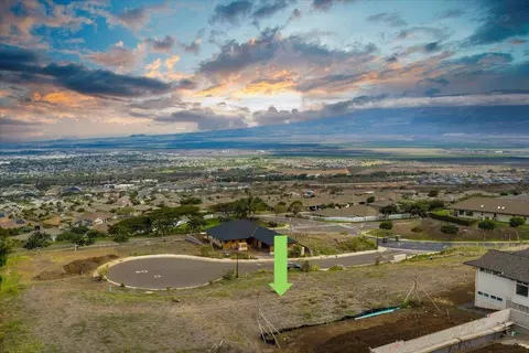 117 Hopoi Pl, Wailuku, HI 96793