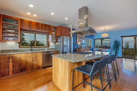 Kitchen - 1350 Naalae Rd, Kula, HI 96790 photo 4 of 4