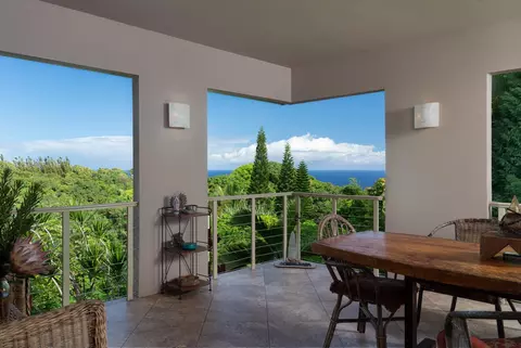 715 N Honokala Rd, Haiku, HI 96708