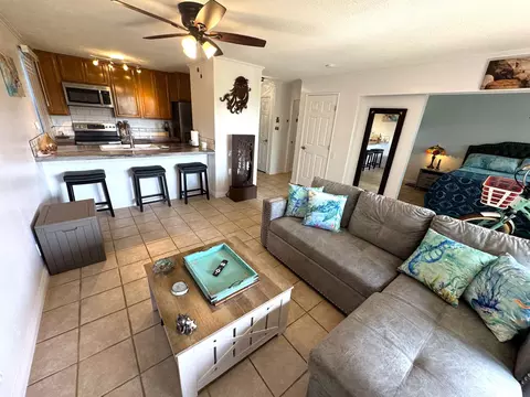 50 Kepuhi Pl UNIT 127, Maunaloa, HI 96770