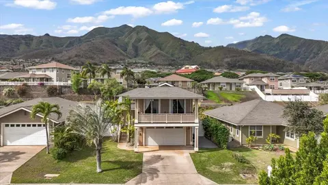 668 Komo Ohia St, Wailuku, HI 96793