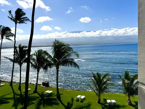 70 Hauoli St #403, Wailuku, HI 96793