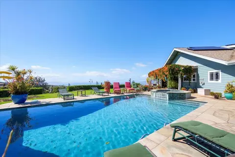 40 Pulehunui Rd, Kula, HI 96790