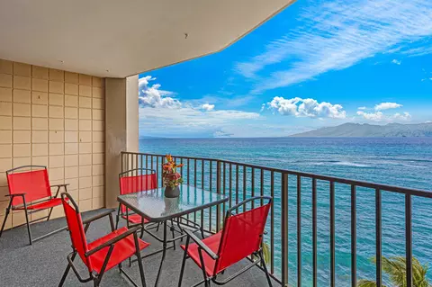 4327 Lower Honoapiilani Rd #808, Lahaina, HI 96761