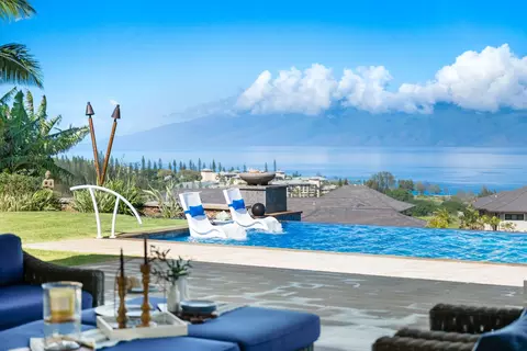 300 Mahana Ridge St, Lahaina, HI 96761