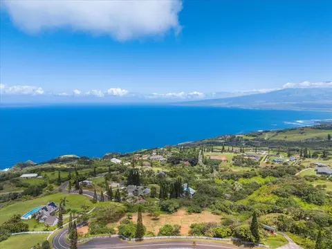 27 Hulumanu Pl #LOT 35, Wailuku, HI 96793