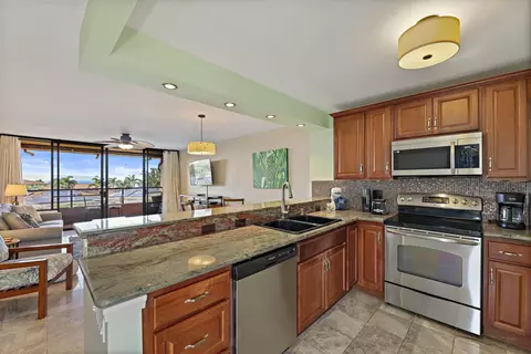 Kitchen - 4242 Lower Honoapiilani Rd #E-601, Lahaina, HI 96761 photo 3 of 3