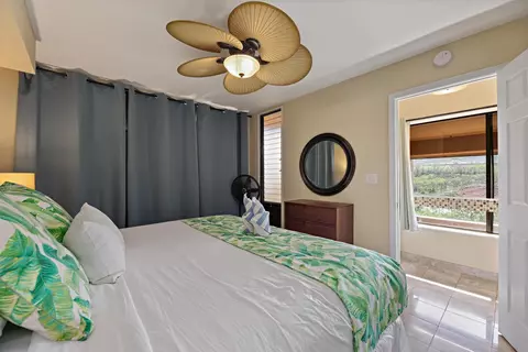 Bedroom - 4242 Lower Honoapiilani Rd #E-601, Lahaina, HI 96761 photo 2 of 4