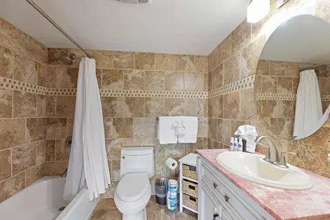 Bath - 4242 Lower Honoapiilani Rd #E-601, Lahaina, HI 96761 photo 2 of 3