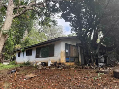 Exterior - 2175 Kauhikoa Rd, Haiku, HI 96708 photo 2 of 3