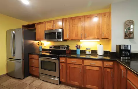 3706 Lower Honoapiilani Rd #D43, Lahaina, HI 96761