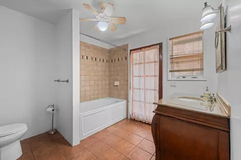 Bath - 805 Kuulei St, Haiku, HI 96708 photo 1 of 3