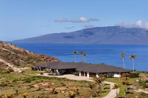 426 Wailau Pl, Lahaina, HI 96761