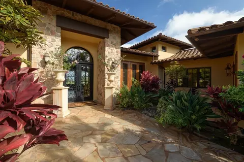 Exterior - 104 Anapuni Loop, Lahaina, HI 96761 photo 2 of 15