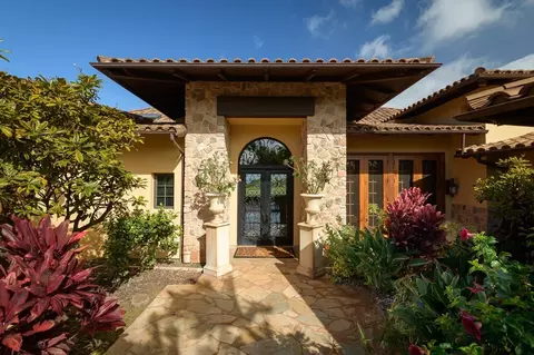Exterior - 104 Anapuni Loop, Lahaina, HI 96761 photo 1 of 15