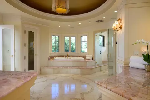 Bath - 104 Anapuni Loop, Lahaina, HI 96761 photo 1 of 6