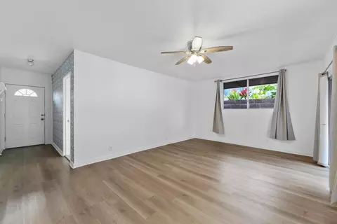 Living - 6 Kahope Pl, Haiku, HI 96708 photo 4 of 6