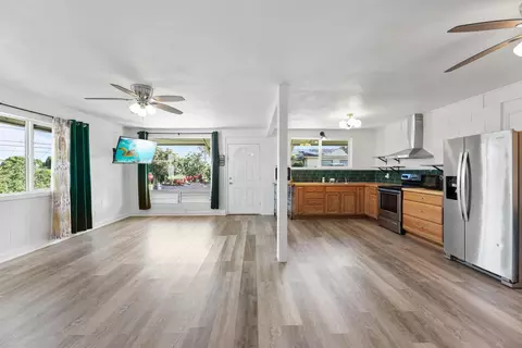 Living - 6 Kahope Pl, Haiku, HI 96708 photo 1 of 6