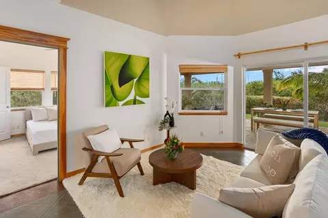 68 Awaiku St #B, Lahaina, HI 96761