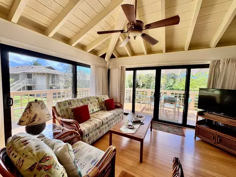 50 Kepuhi Pl #206, Maunaloa, HI 96770