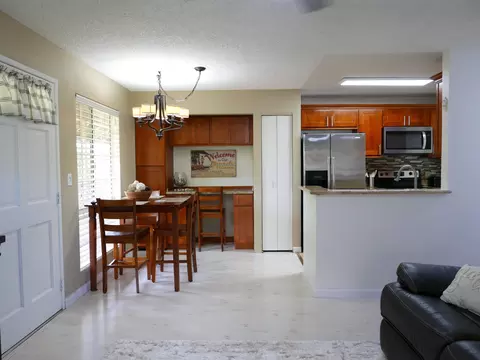 140 Uwapo Rd #38-203, Kihei, HI 96753