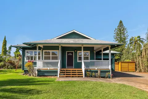 3584 Baldwin Ave, Makawao, HI 96768