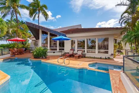 9 Puu Hale St, Lahaina, HI 96761
