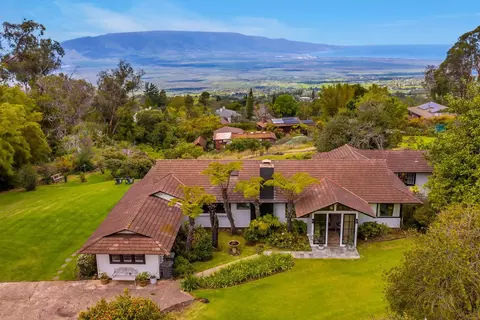 1530 Kamehameiki Rd # A, Kula, HI 96790
