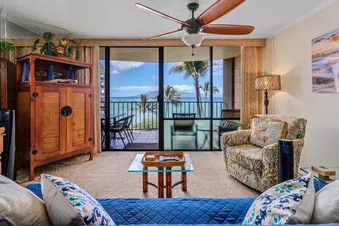 4327 Lower Honoapiilani Rd #602B, Lahaina, HI 96761