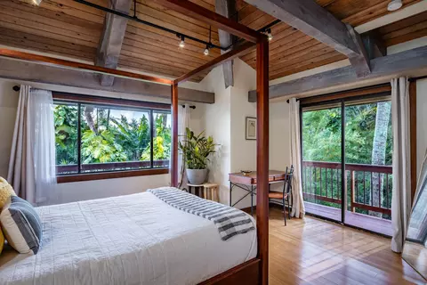 Bedroom - 1780 Kauhikoa Rd, Haiku, HI 96708 photo 2 of 4