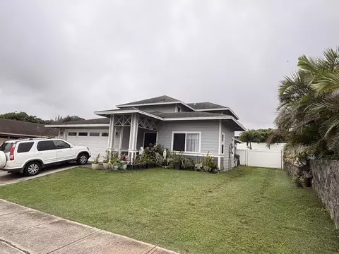 137 Iao Loop, Wailuku, HI 96793