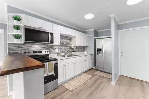 111 Kahului Beach Rd #D328, Kahului, HI 96732