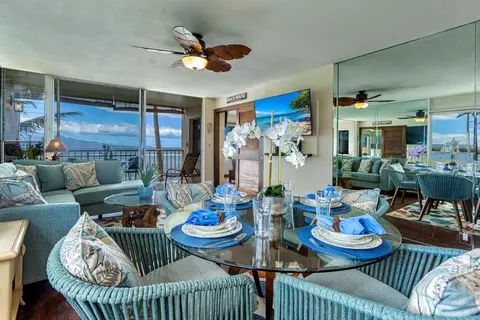 70 Hauoli St #220, Wailuku, HI 96793