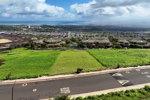622 Kauna Lipo Dr, Wailuku, HI 96793