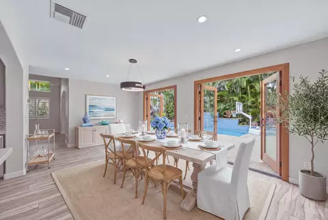 11 Meleana Pl, Kahului, HI 96732