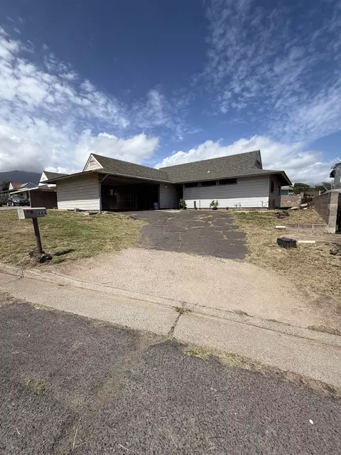 684 Kaulu Pl, Kahului, HI 96732