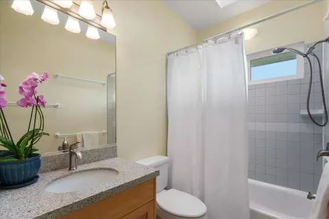 Bath - 50 Uakoko Pl, Haiku, HI 96708 photo 3 of 4