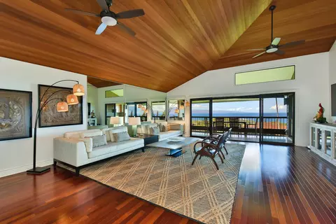 50 Puu Anoano St #3604, Lahaina, HI 96761