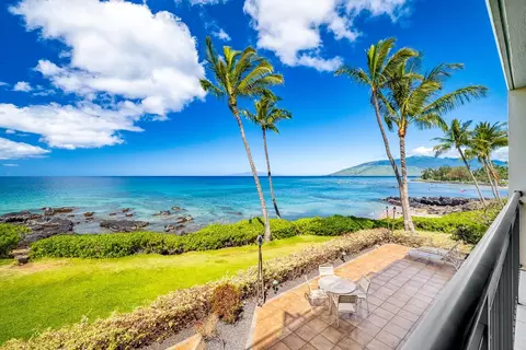2142 Iliili Rd #204, Kihei, HI 96753
