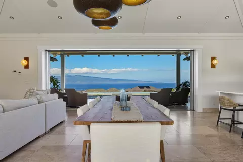 310 Mahana Ridge St #21, Lahaina, HI 96761