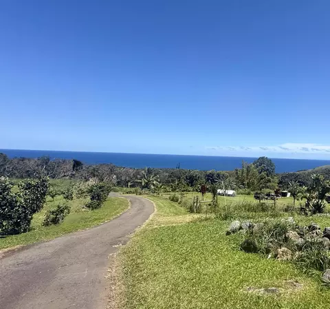 Waiohonu Rd, Hana, HI 96713