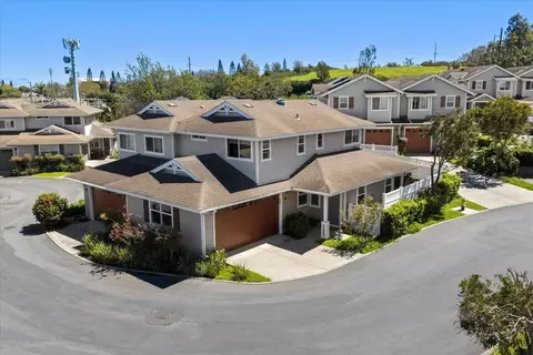 46 Kuinehe Pl #18, Makawao, HI 96768