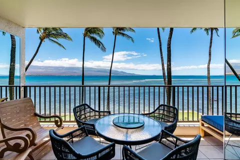 100 Hauoli St #209, Wailuku, HI 96793